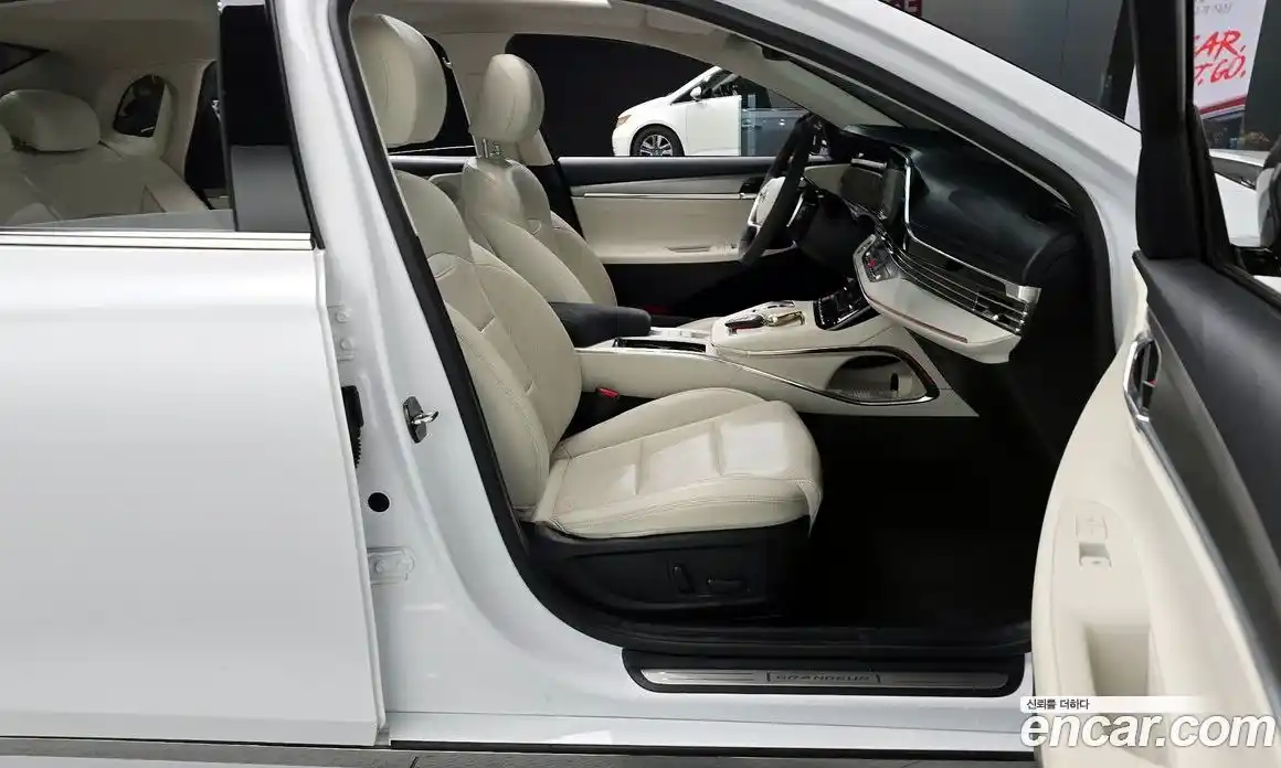 Hyundai Grandeur 2022 3.3 Автомат в Москве № 47188, фото 4