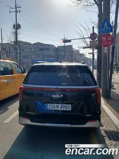 Kia Canival 2026 1.6 Автомат в Москве № 52689, миниатюра 3