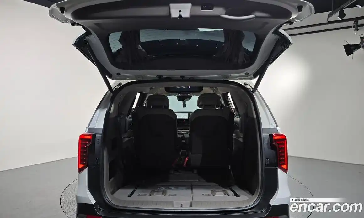 Kia Canival 2025 1.6 Автомат в Москве № 55291, фото 5