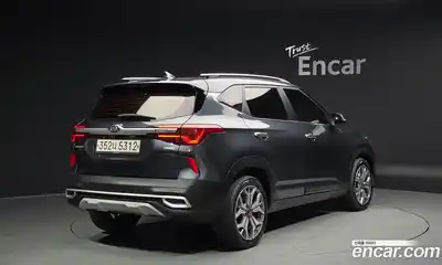 Kia Seltos 2020 1.6 Автомат в Москве № 74952, миниатюра 2