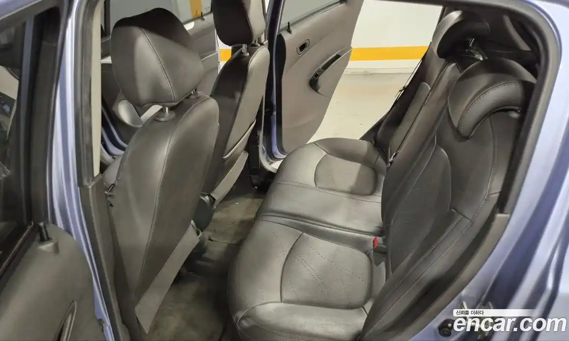 Chevrolet Spark 2014 1.0 Автомат в Москве № 93960, фото 13