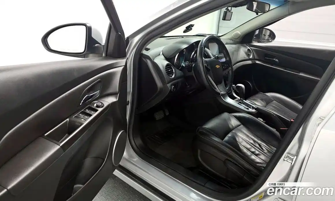 Chevrolet Cruze 2013 1.8 Автомат в Москве № 96815, фото 1