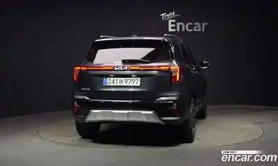 Kia Seltos 2024 1.6 Автомат в Москве № 103190, миниатюра 2