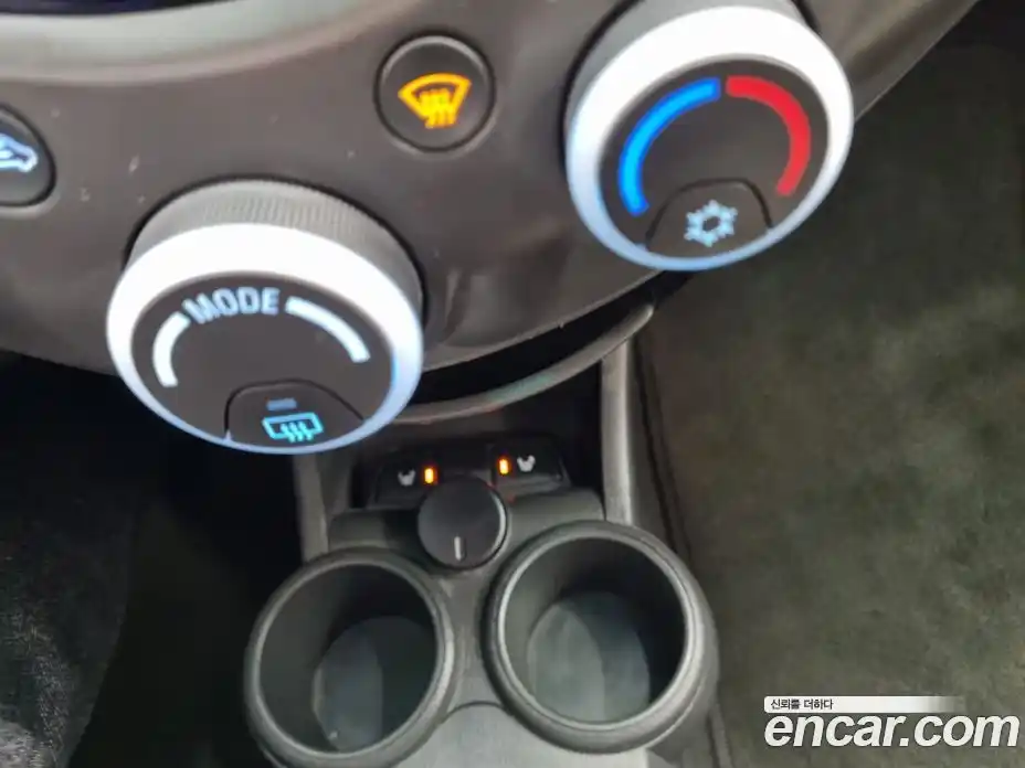 Chevrolet Spark 2012 1.0 Автомат в Москве № 104823, фото 12