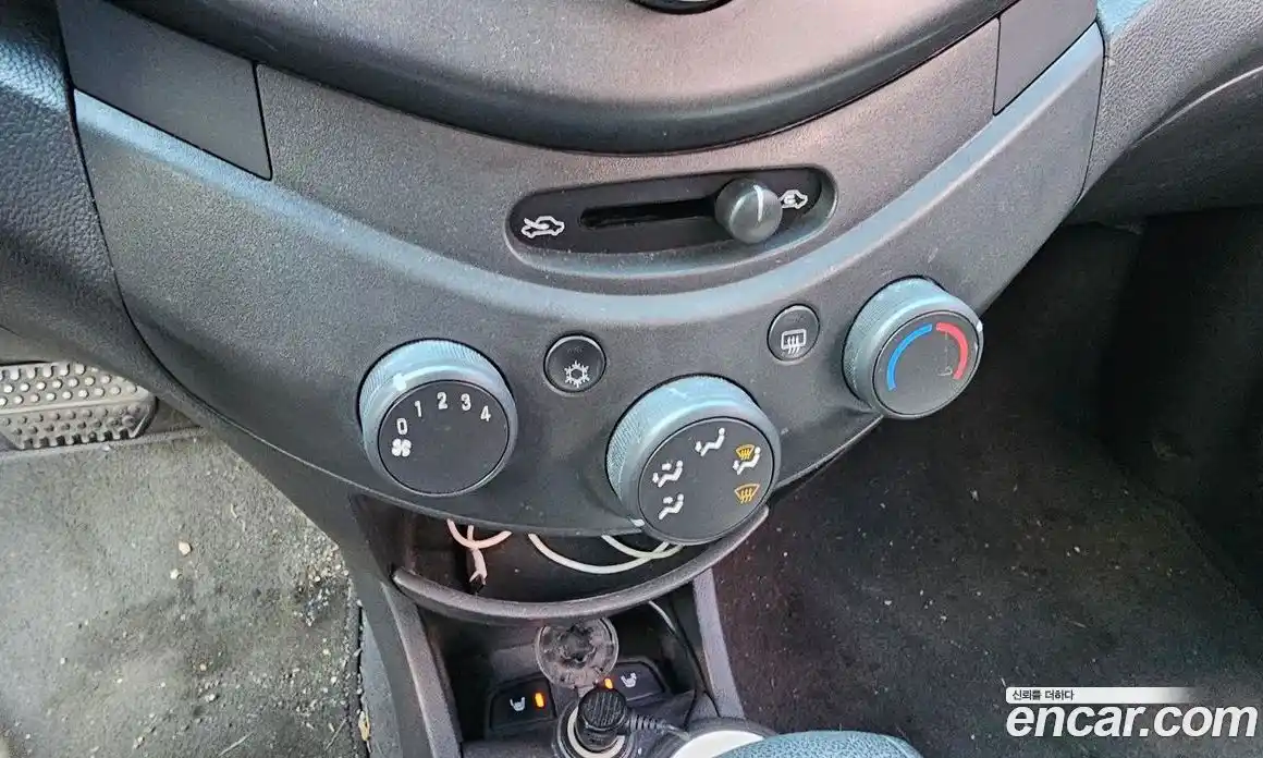 Chevrolet Spark 2012 1.0 Автомат в Москве № 104824, фото 13