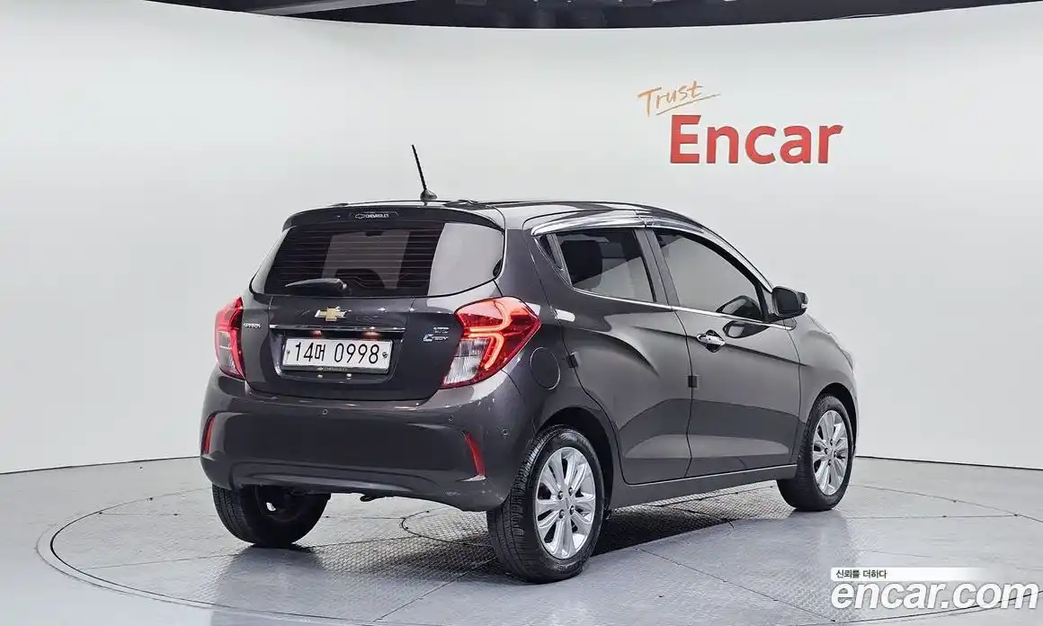 Chevrolet Spark 2016 1.0 Автомат в Москве № 104946, фото 5