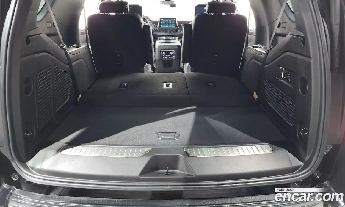 Chevrolet Tahoe 2022 6.2 Автомат в Москве № 105639, фото 11