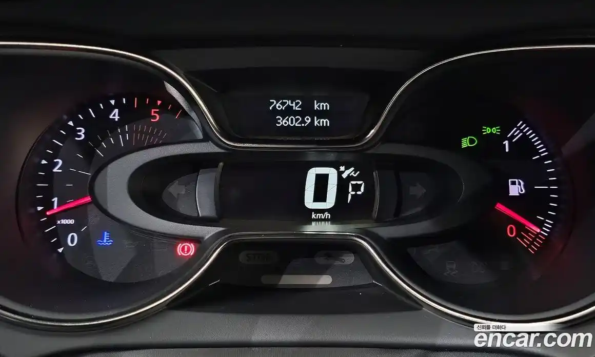 Renault QM3 2019 1.5 Автомат в Москве № 107199, фото 12