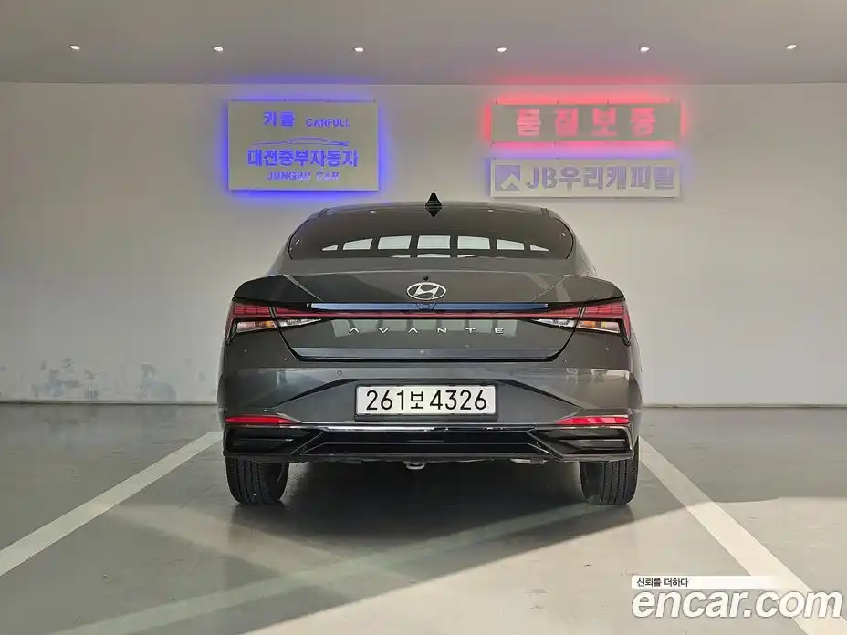 Hyundai Avante 2021 1.6 Автомат в Москве № 107985, фото 3
