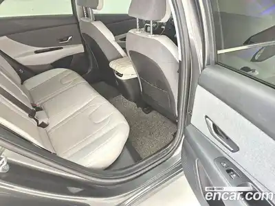 Hyundai Avante 2021 1.6 Автомат в Москве № 107985, миниатюра 10