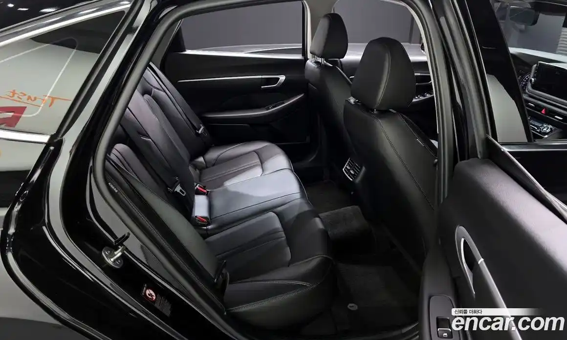 Hyundai Sonata 2023 2.0 Автомат в Москве № 108167, фото 20