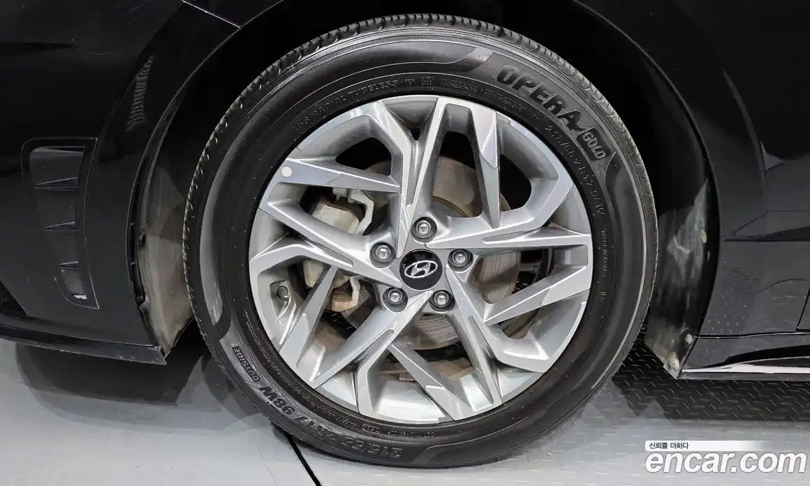 Hyundai Sonata 2023 2.0 Автомат в Москве № 108167, фото 5