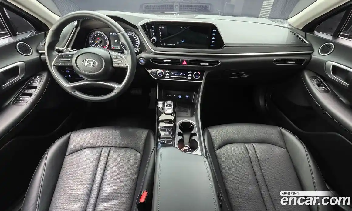 Hyundai Sonata 2023 2.0 Автомат в Москве № 108167, фото 7