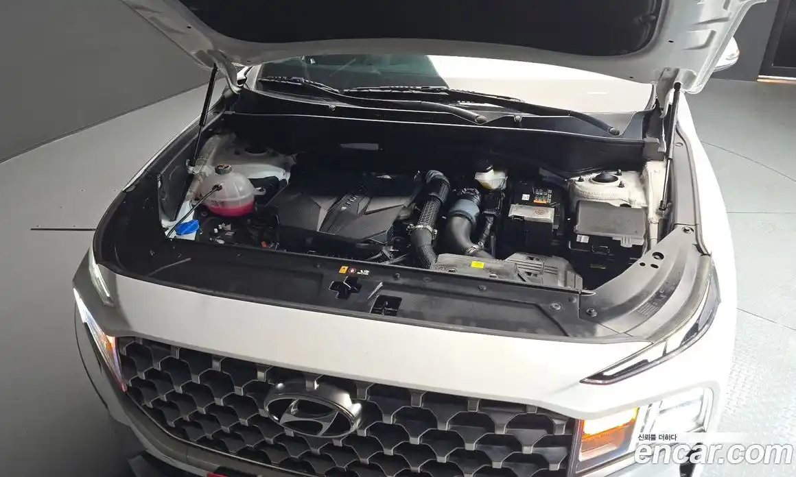 Hyundai Santa Fe 2023 2.5 Автомат в Москве № 111384, фото 15