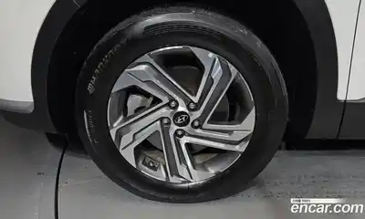 Hyundai Santa Fe 2023 2.5 Автомат в Москве № 111384, миниатюра 2