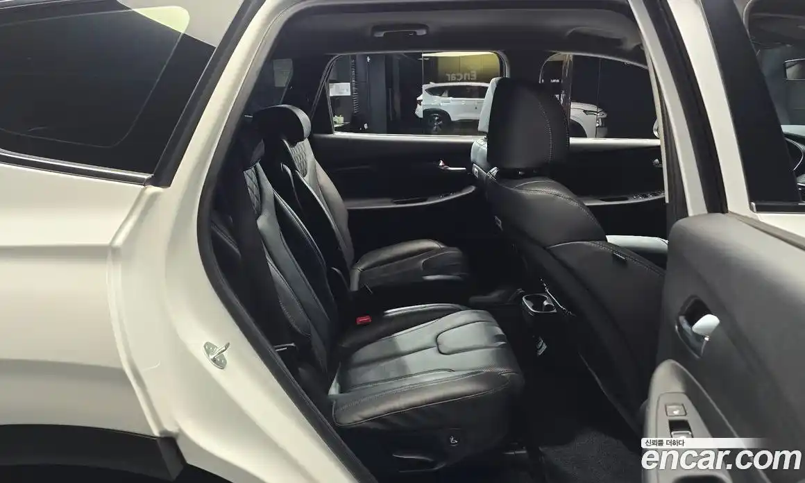 Hyundai Santa Fe 2023 2.5 Автомат в Москве № 111384, фото 7