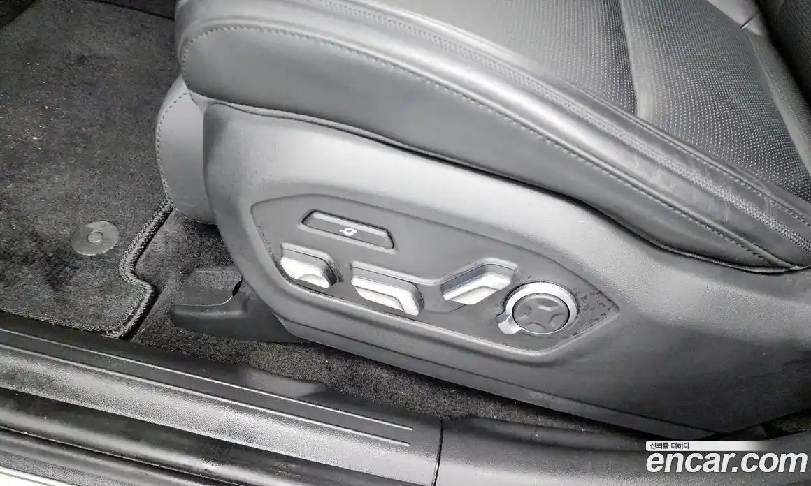 Hyundai Santa Fe 2024 1.6 Автомат в Москве № 112215, фото 16