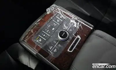 Hyundai Equus 2012 3.8 Автомат в Москве № 112881, миниатюра 11