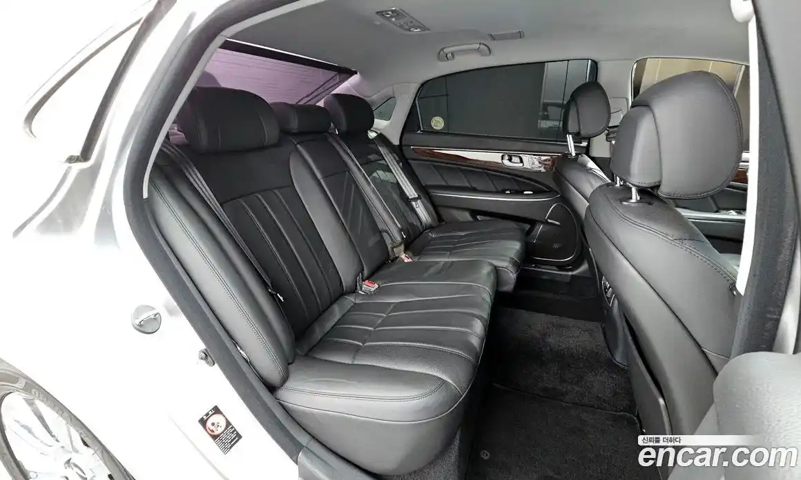 Hyundai Equus 2012 3.8 Автомат в Москве № 112881, фото 19