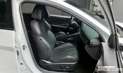 Hyundai Avante 2023 1.6 Механическая в Москве № 113745, миниатюра 12