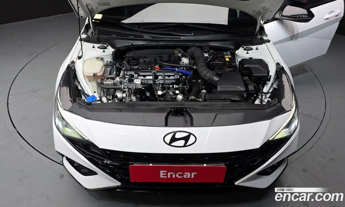 Hyundai Avante 2023 1.6 Механическая в Москве № 113745, фото 6