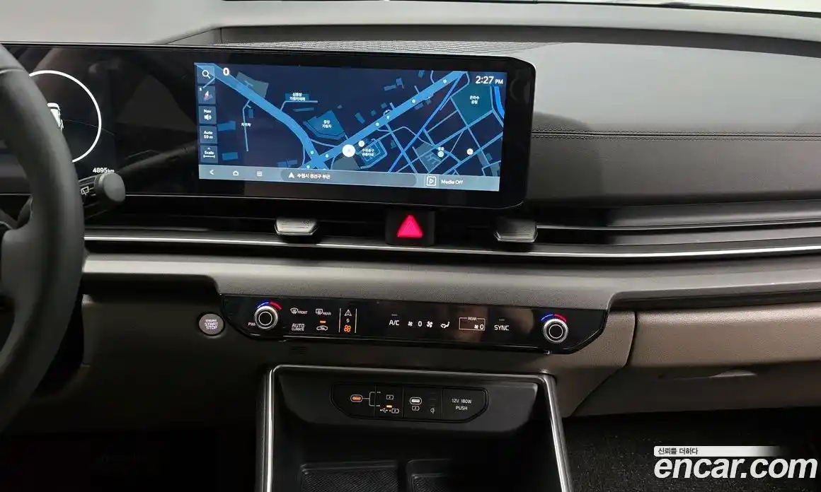 Kia Canival 2024 2.2 Автомат в Москве № 114421, фото 14