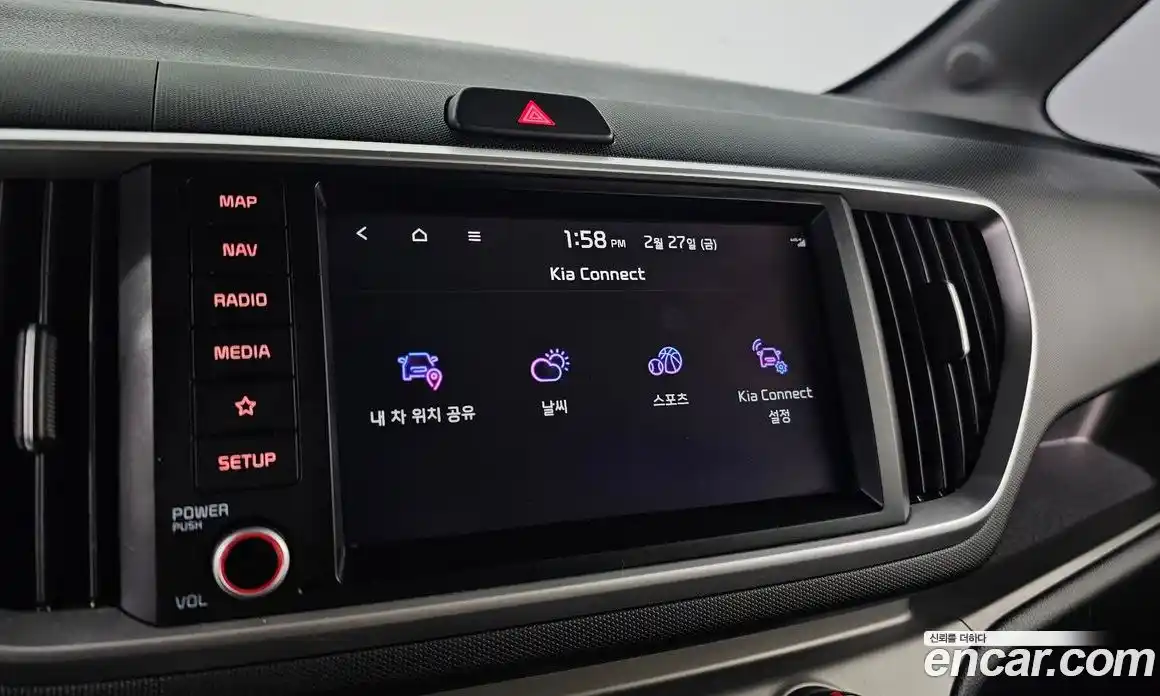 Kia Ray 2022 1.0 Автомат в Москве № 114864, фото 15