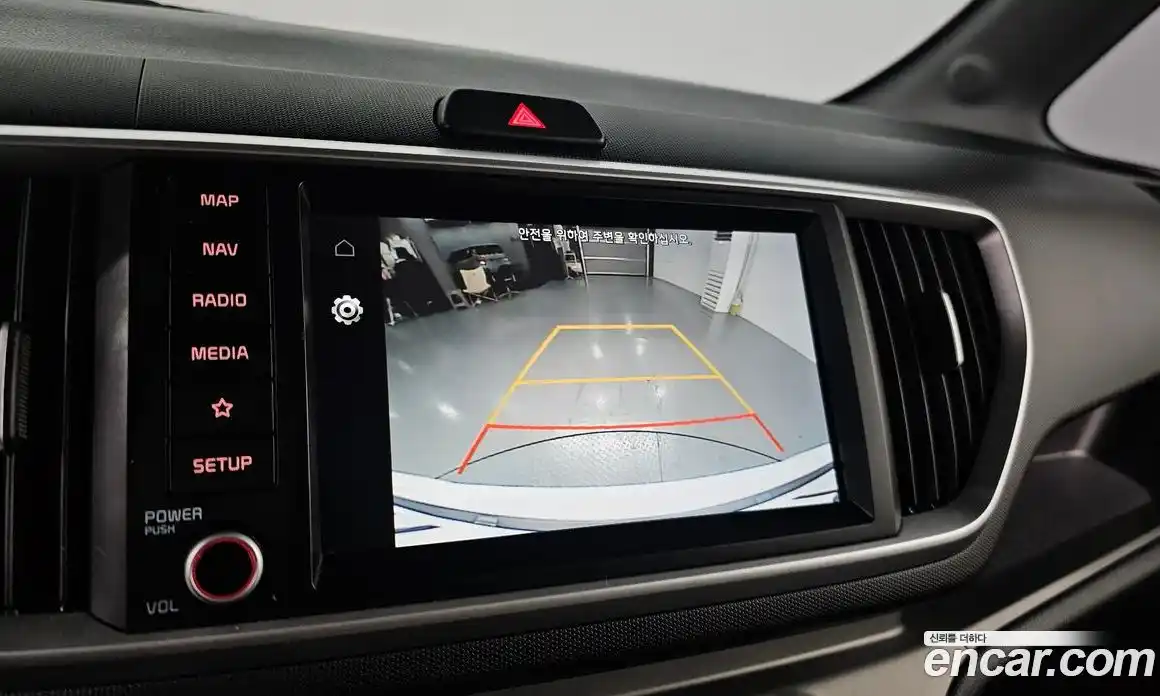 Kia Ray 2022 1.0 Автомат в Москве № 114864, фото 16