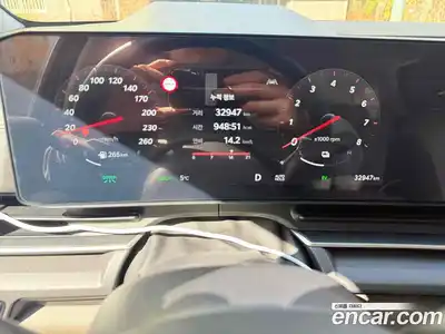 Kia Canival 2025 1.6 Автомат в Москве № 121637, миниатюра 4