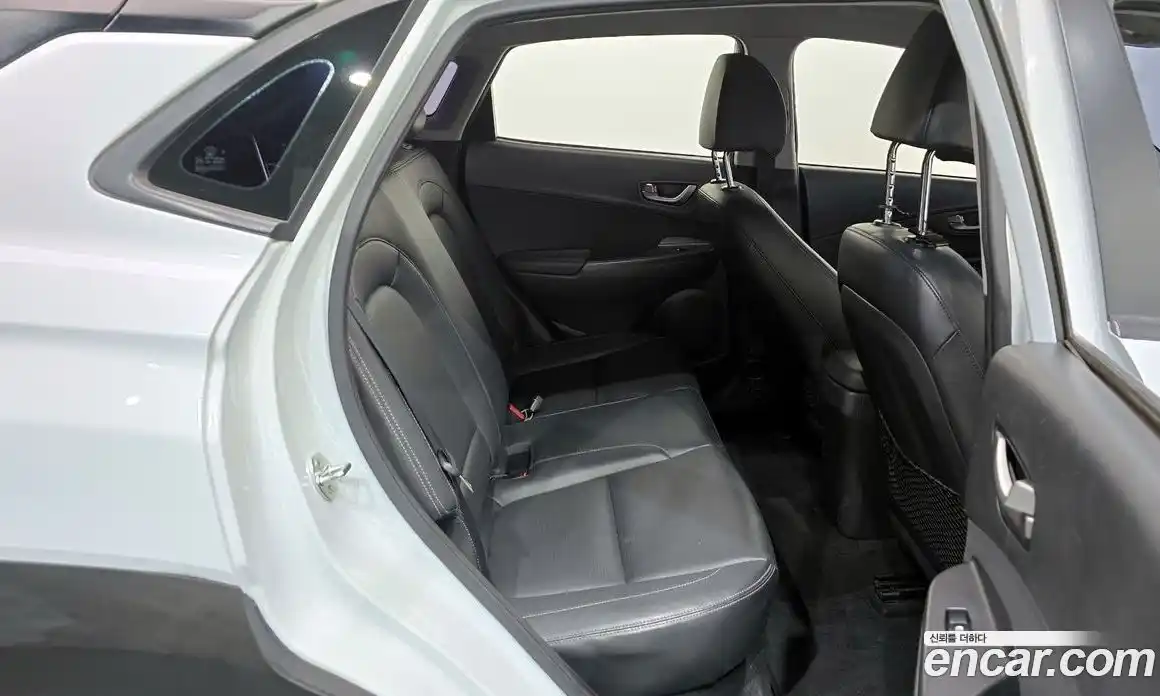 Hyundai Kona 2018 1.6 Автомат в Москве № 122119, фото 14