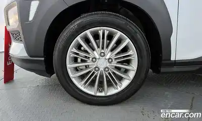 Hyundai Kona 2018 1.6 Автомат в Москве № 122119, миниатюра 3