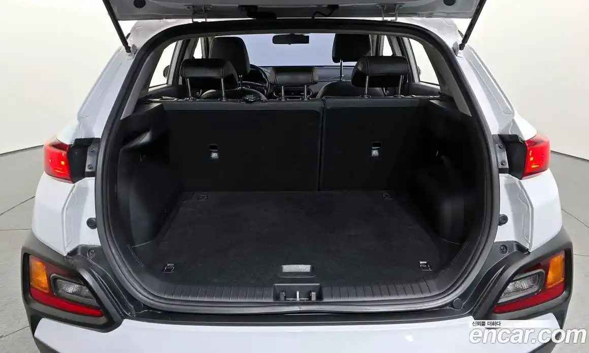 Hyundai Kona 2018 1.6 Автомат в Москве № 122119, фото 5