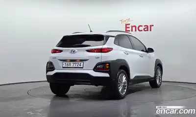 Hyundai Kona 2018 1.6 Автомат в Москве № 122119, миниатюра 6