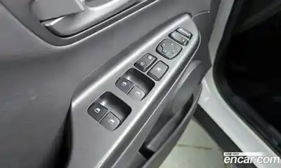 Hyundai Kona 2018 1.6 Автомат в Москве № 122119, миниатюра 10