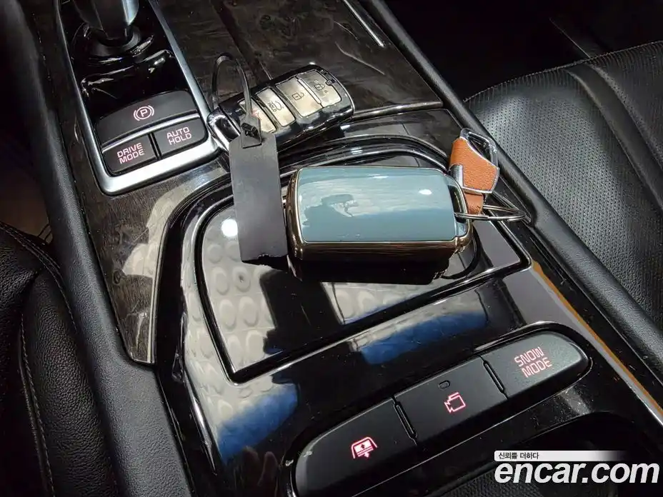 Kia K9 2018 3.3 Автомат в Москве № 122368, фото 14