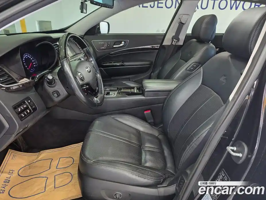 Kia K9 2018 3.3 Автомат в Москве № 122368, фото 17