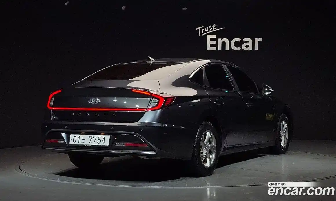 Hyundai Sonata 2020 2.0 Автомат в Москве № 124993, фото 12