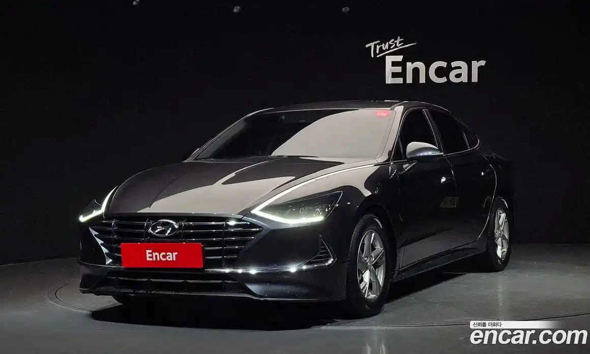 Hyundai Sonata 2020 2.0 Автомат в Москве № 124993, фото 14