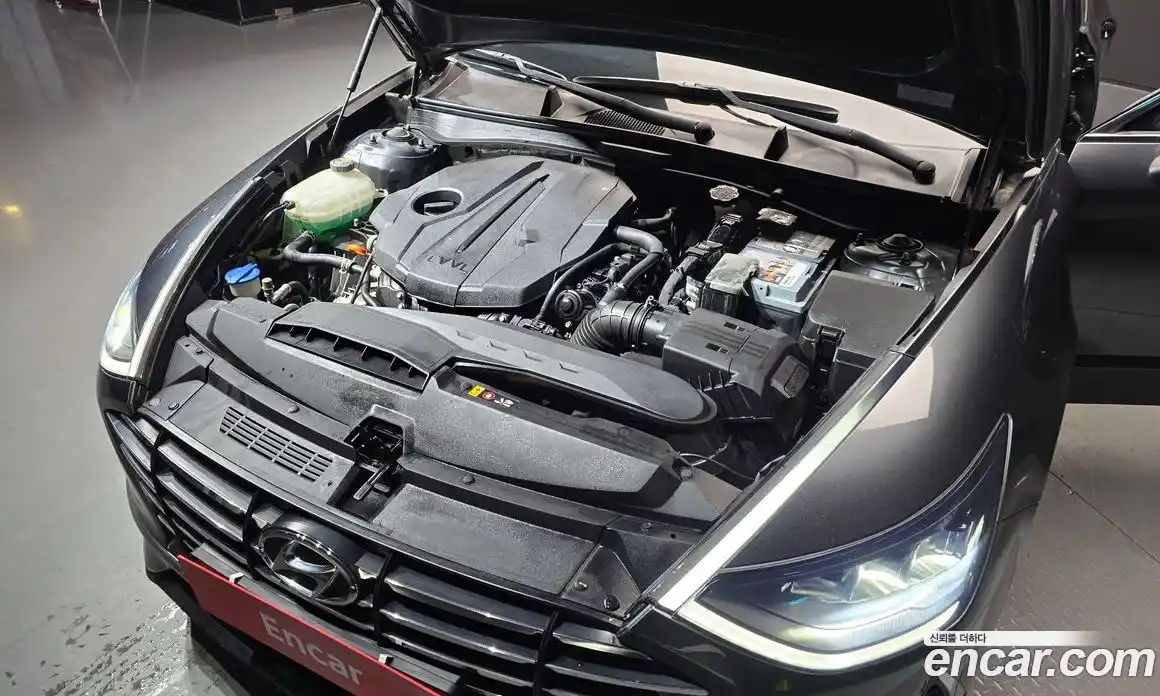 Hyundai Sonata 2020 2.0 Автомат в Москве № 124993, фото 18