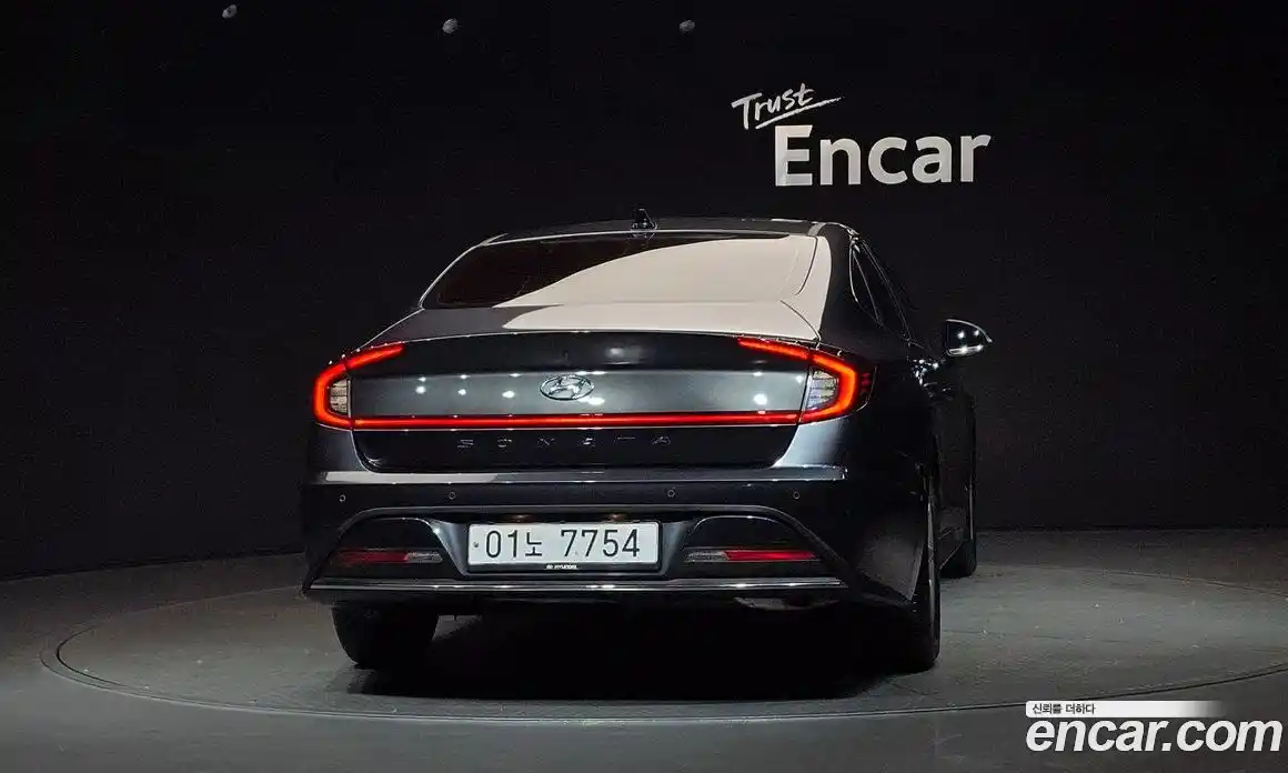 Hyundai Sonata 2020 2.0 Автомат в Москве № 124993, фото 8