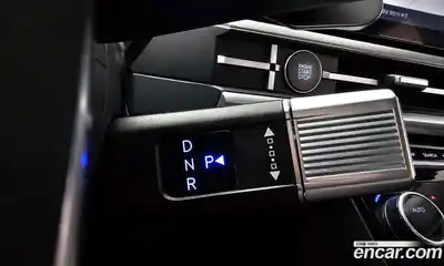 Hyundai Santa Fe 2024 2.5 Автомат в Москве № 125092, миниатюра 9