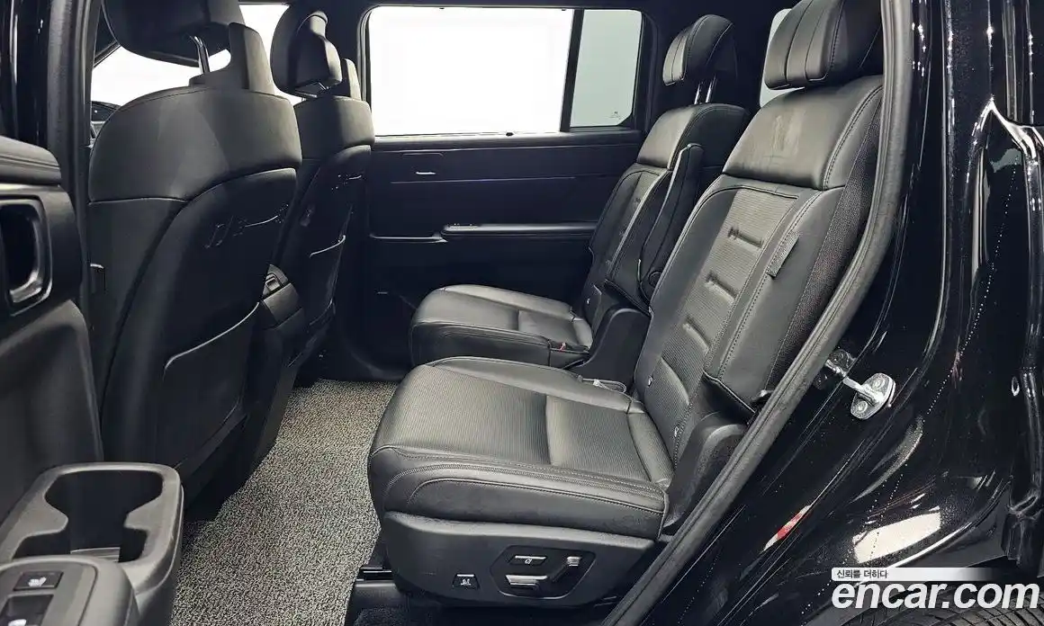 Hyundai Santa Fe 2024 1.6 Автомат в Москве № 126819, фото 16