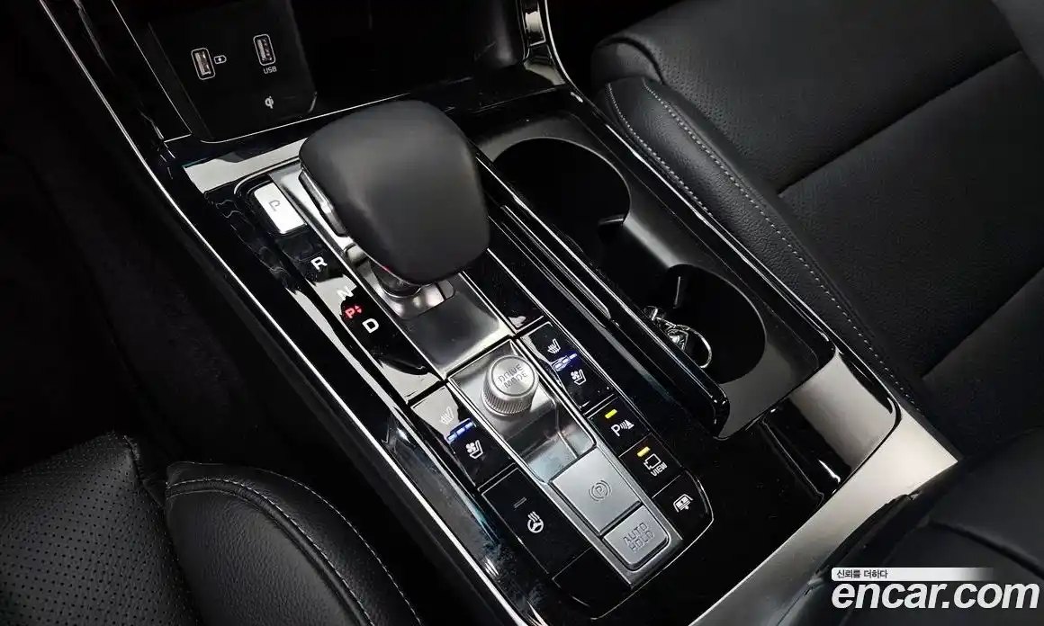 Kia K7 2020 2.4 Автомат в Москве № 128522, фото 1