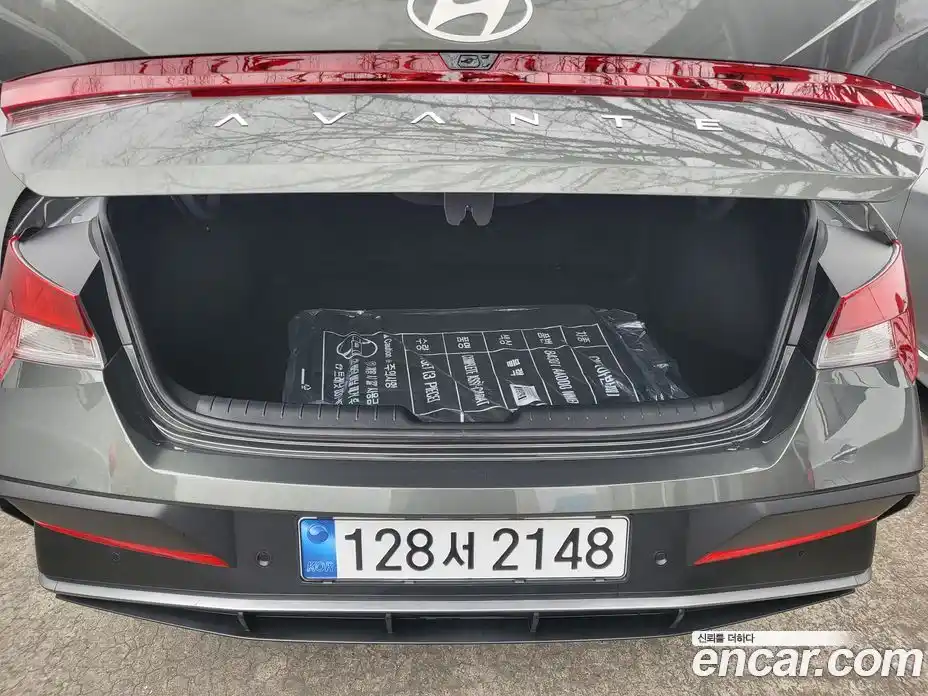 Hyundai Avante 2026 1.6 Автомат в Москве № 129456, фото 5