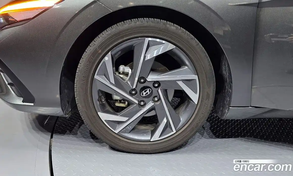 Hyundai Avante 2024 1.6 Автомат в Москве № 130941, фото 4