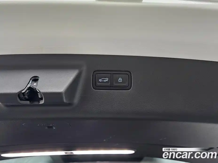 Hyundai Santa Fe 2024 1.6 Автомат в Москве № 131016, фото 20