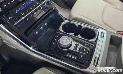 Kia Canival 2023 2.2 Автомат в Москве № 131412, миниатюра 2