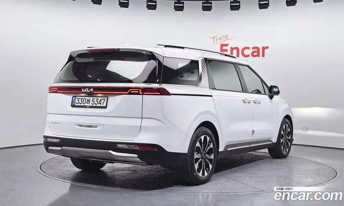 Kia Canival 2023 2.2 Автомат в Москве № 131412, фото 6