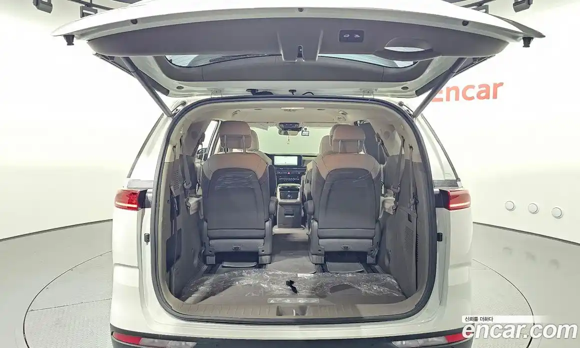 Kia Canival 2023 2.2 Автомат в Москве № 131412, фото 7