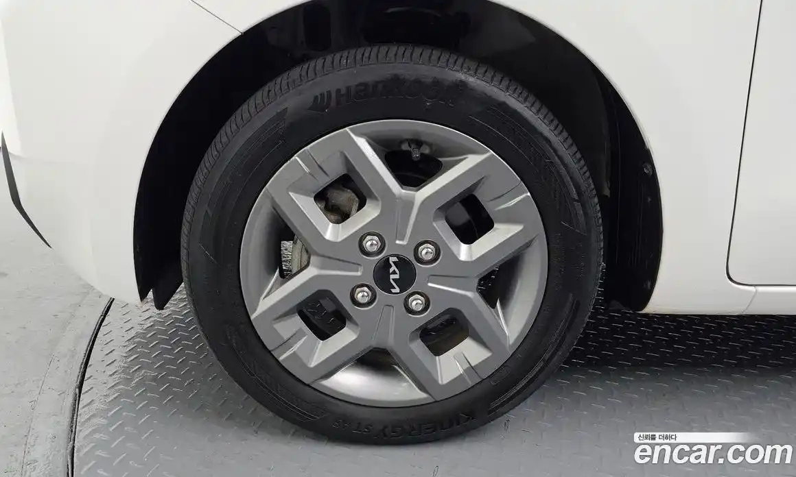 Kia Ray 2023 1.0 Автомат в Москве № 131505, фото 8